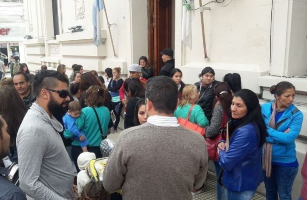 Beneficiarios puntanos de "Tu Techo, Tu Tierra" volvieron a manifestarse, pero no hubo acuerdo