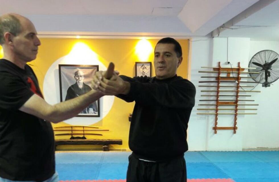 Taxistas toman clases de autodefensa por el incremento en los ataques