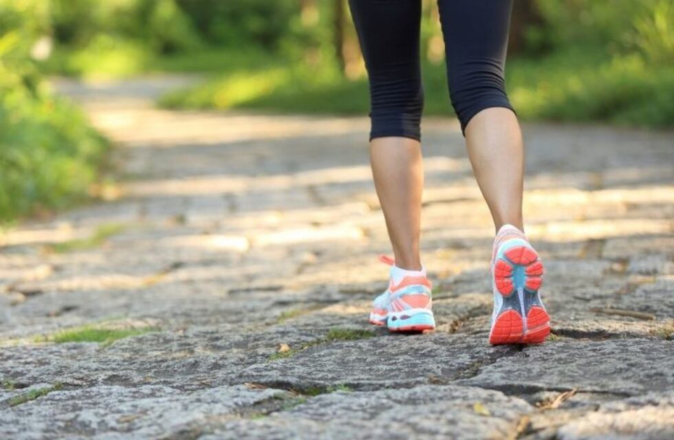 Realizan la Primera Caminata Saludable de Villa Allende