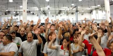 El Smata firmó dos nuevos acuerdos para mantener los empleos en dos empresas\u002E (Prensa Smata)