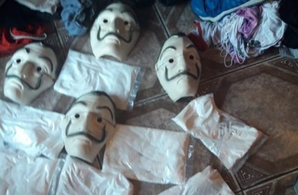 Cayó la banda de "La casa de papel": planeaban un golpe con las máscaras de la serie