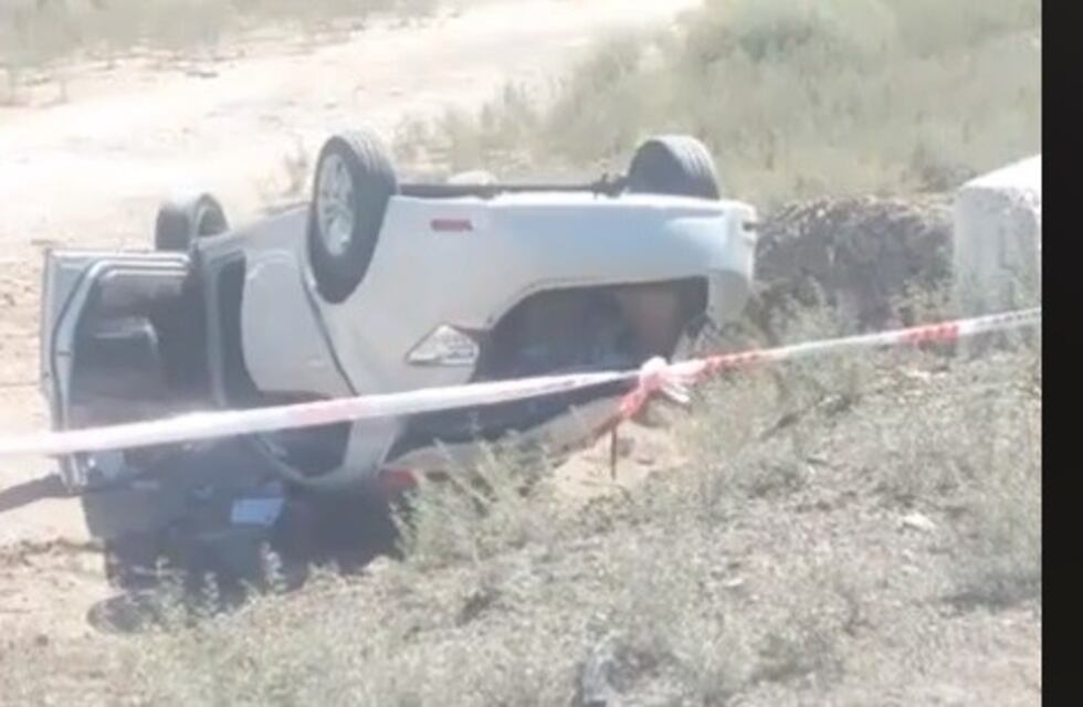 Un mendocino falleció al volcar su auto sobre la ruta 40