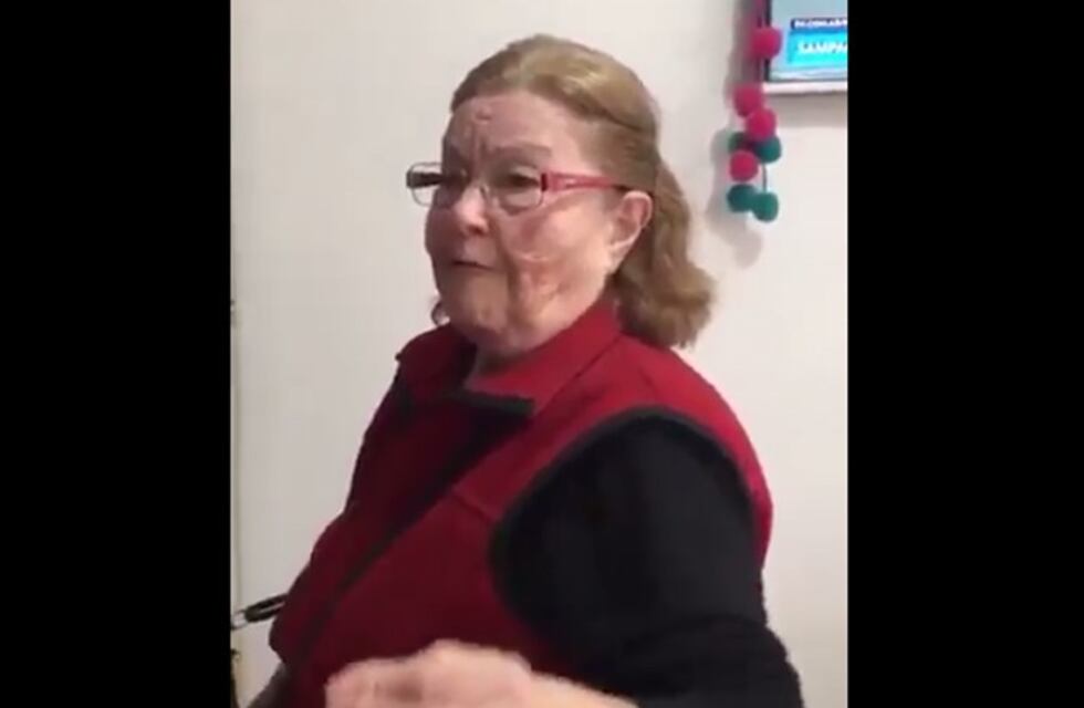 Pasión que altera el edificio: una mujer se cansó de los ruidos de los vecinos de arriba