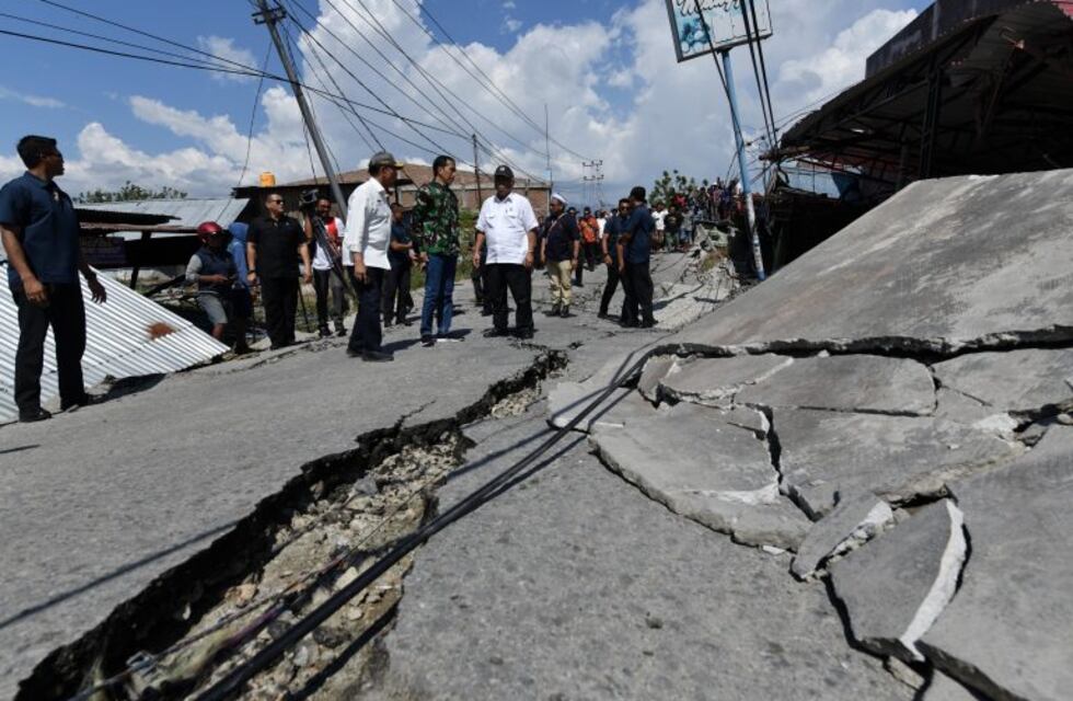 Asciende a más de 800 la cifra de muertos tras el tsunami en Indonesia