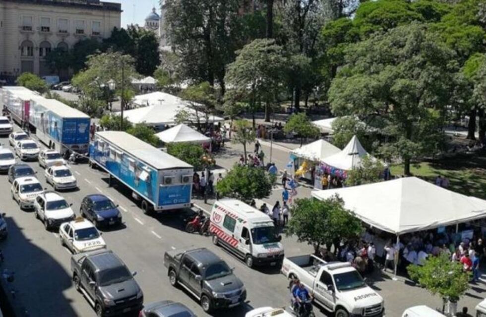 Se realiza la Expo Salud en la Plaza Independencia