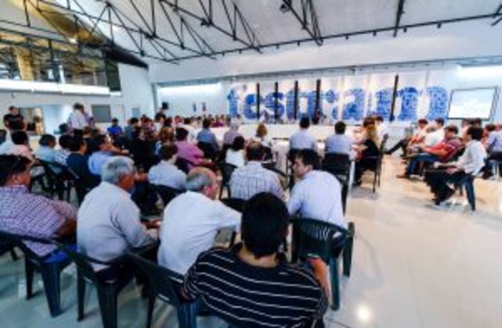 La Provincia convocará a las paritarias municipales durante la segunda quincena de febrero