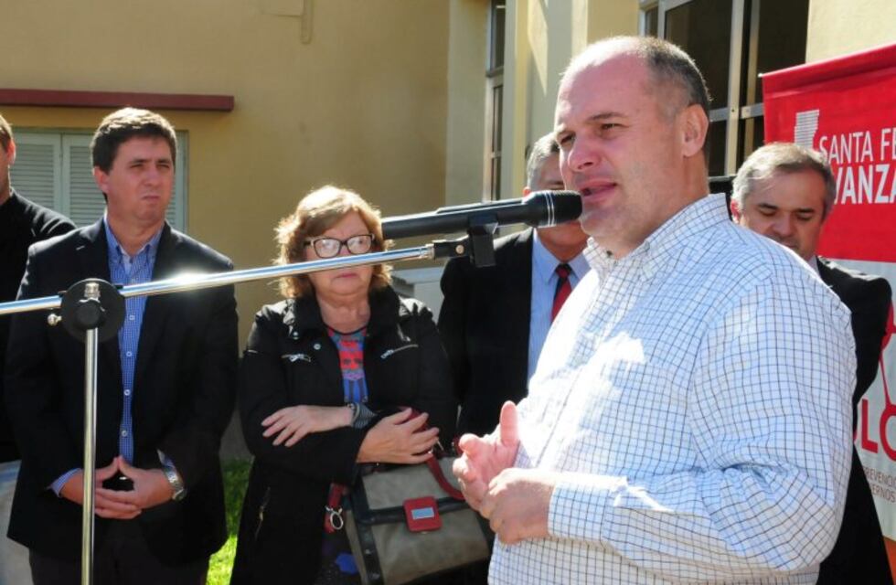 Henn: "El radical está disconforme con el Gobierno y el responsable es Sanz"