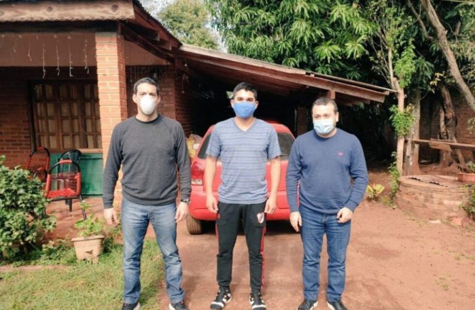 Herrera Ahuad y el ministro Pérez visitaron a los policías atacados en un procedimiento