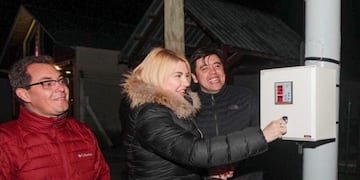 Se encendió el tendido de luces LED en el centro de Tolhuin