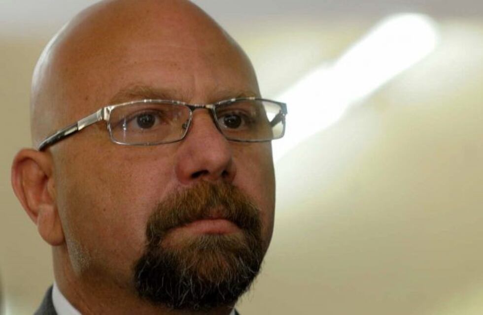 Lobos admitió traficar dólares y así explicar su abrupto incremento patrimonial