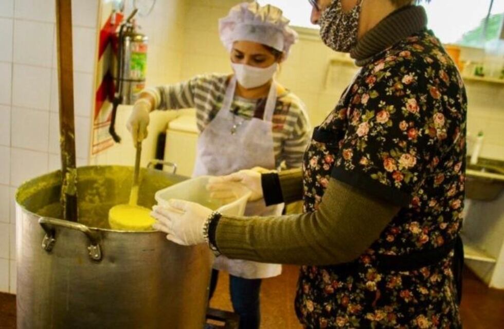 Eldorado brinda 8 mil raciones de comida diaria en 21 comedores