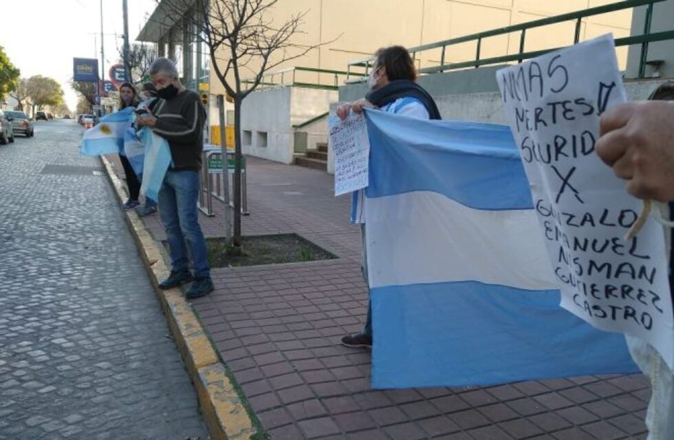Rafaela se sumó a un nuevo bocinazo y banderazo en contra del Gobierno nacional