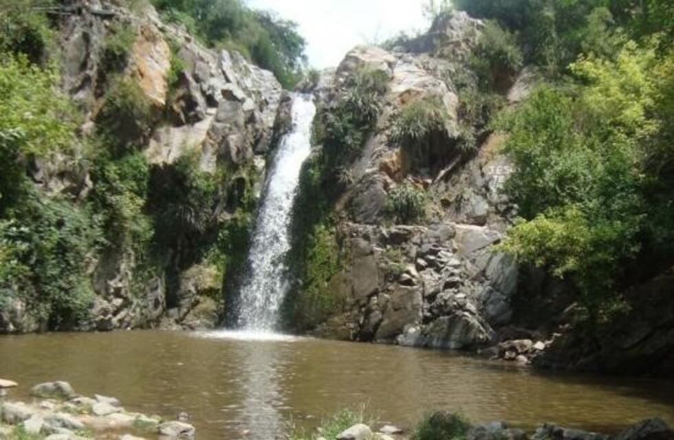 Cascadas en Sierras Chicas para descubrir en familia o amigos