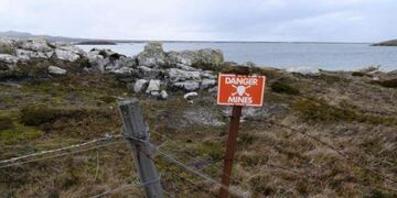 Reino Unido informó que se terminaron de sacar las minas de Malvinas (AFP)