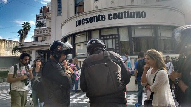 Los agentes alegaron que intervinieron ante un llamado al 911.