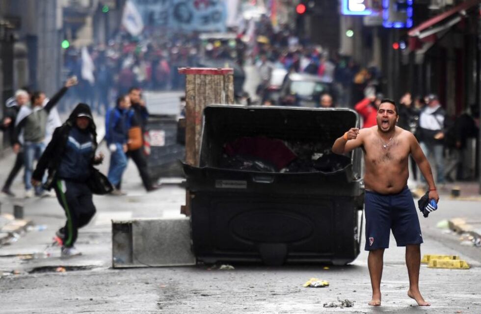 El Gobierno busca reformar la Ley para limitar los cortes de calles y la entrada de inmigrantes