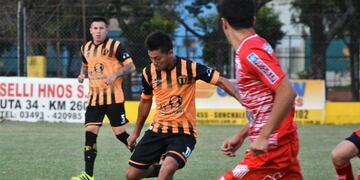 Libertad de Sunchales recibe a 9 de Julio de Rafaela (@CDLibertadSun)