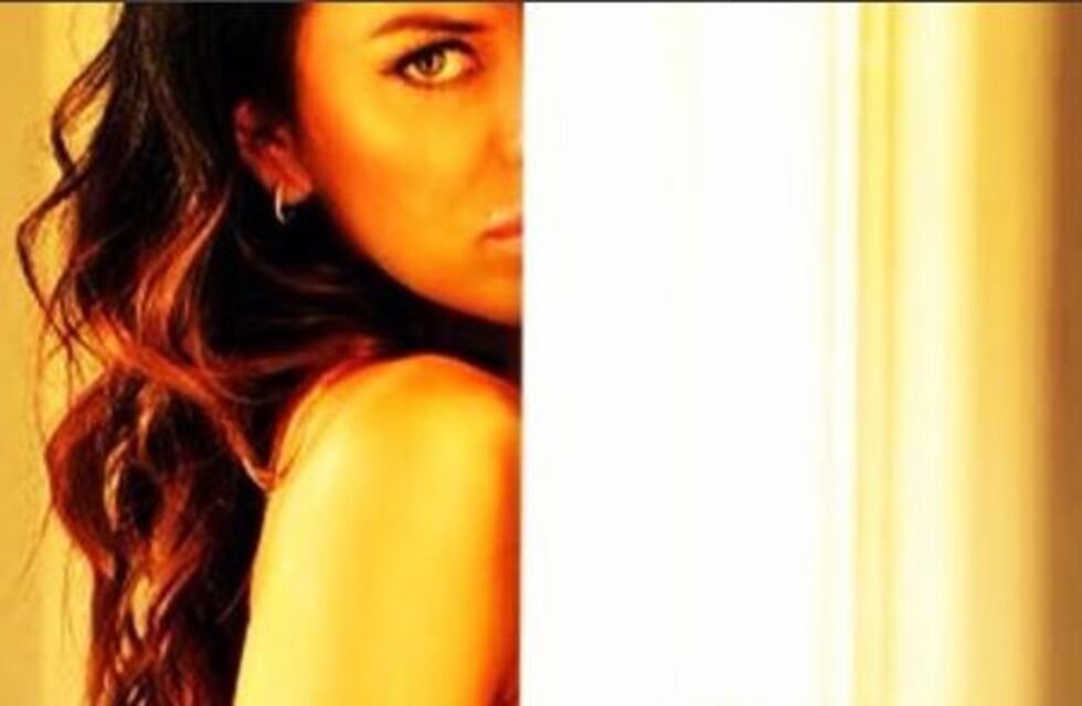 Karina Jelinek compartió cómo ordena su vestidor: provocadora y en lencería