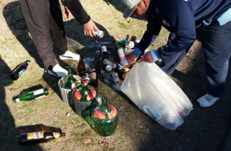 Demoran micros con hinchas de Brown por estar atiborrados de alcohol