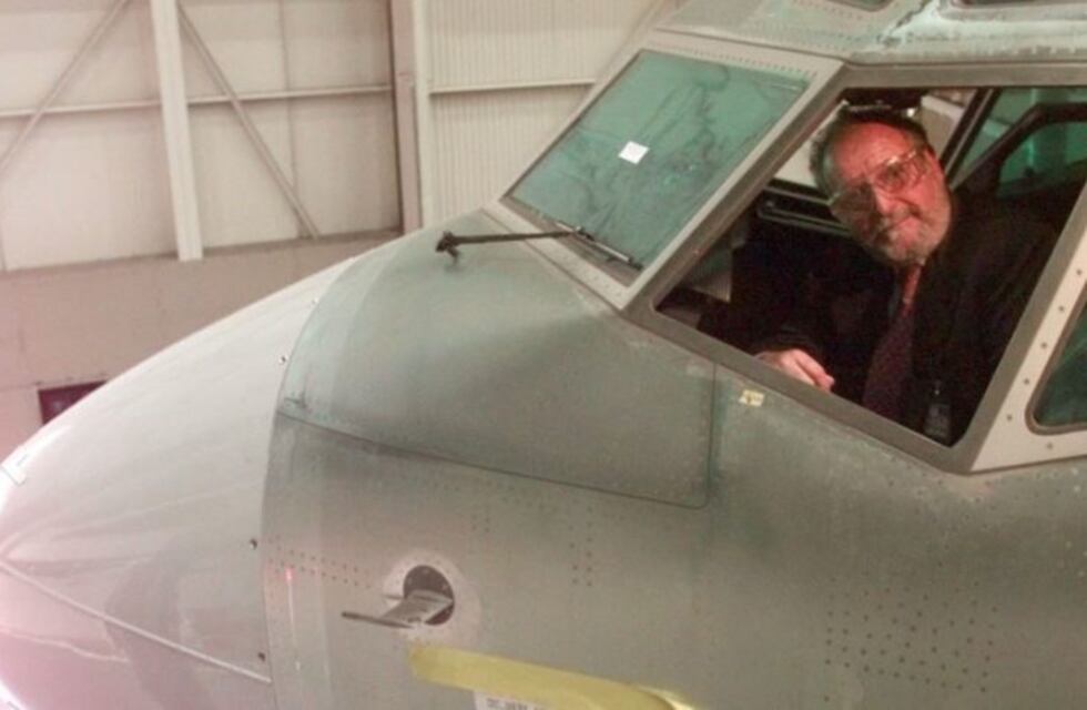 El terrible final del dueño de LAPA: falleció piloteando un avión