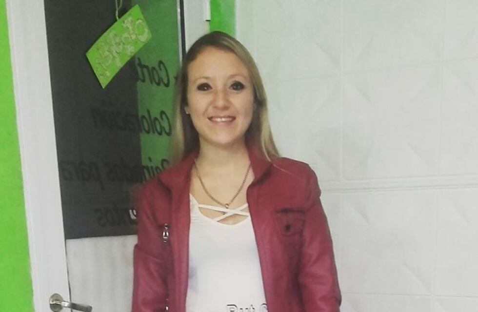 Crimen de la docente en Santa Fe: familiares y amigos despiden a la joven y solicitan justicia