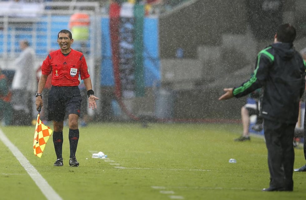 Insultó al juez de línea, lo expulsaron y le pegó una trompada: la drástica decisión de la Justicia de Córdoba