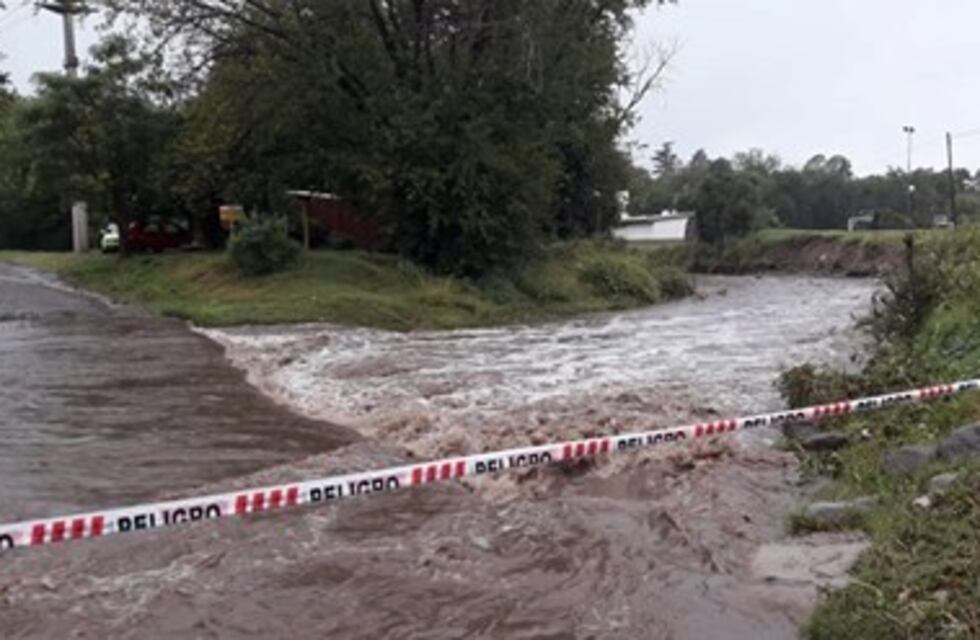 Mendiolaza: alerta por crecida del arroyo