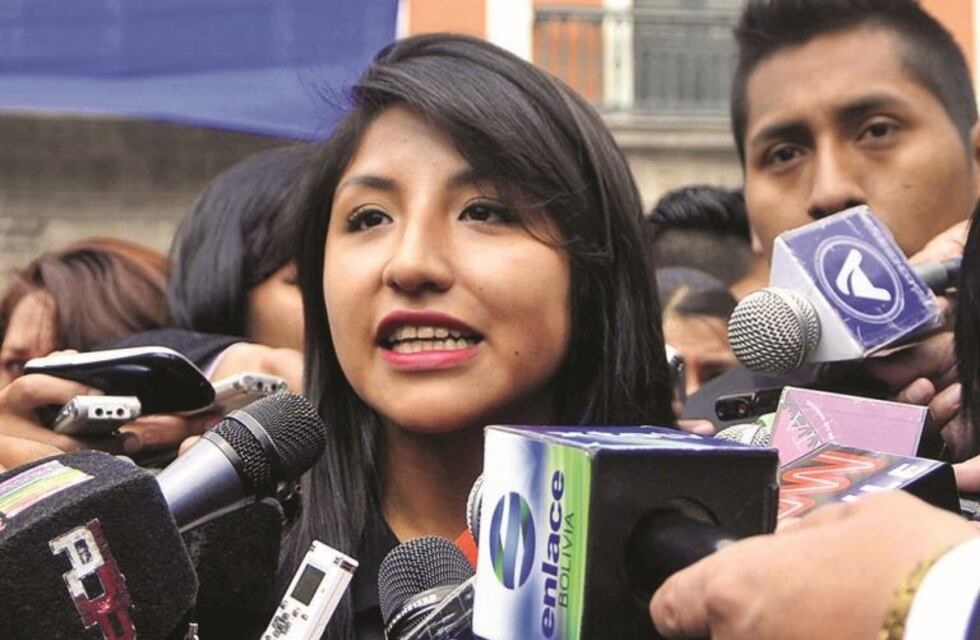 El gobierno autoproclamado de Bolivia autorizó un salvoconducto para la hija de Evo Morales