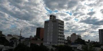 Mañana parcialmente nublada en Resistencia\u002E