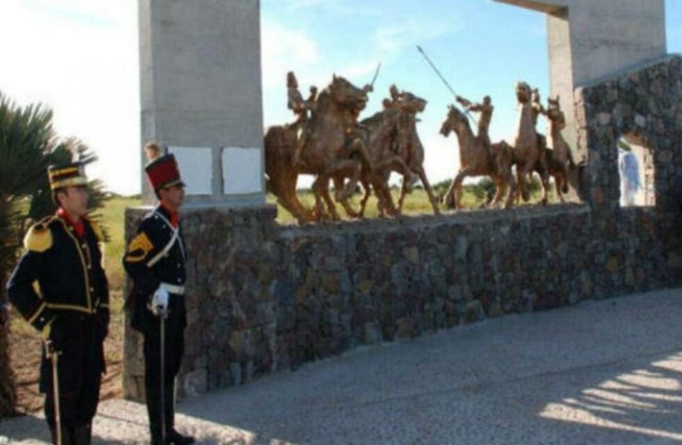 Schiaretti viaja a Entre Ríos para homenajear al caudillo Francisco "Pancho" Ramírez