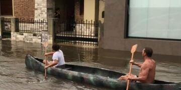 Las calles de Coronda se inundaron por una tormenta. (mariogaloppo)
