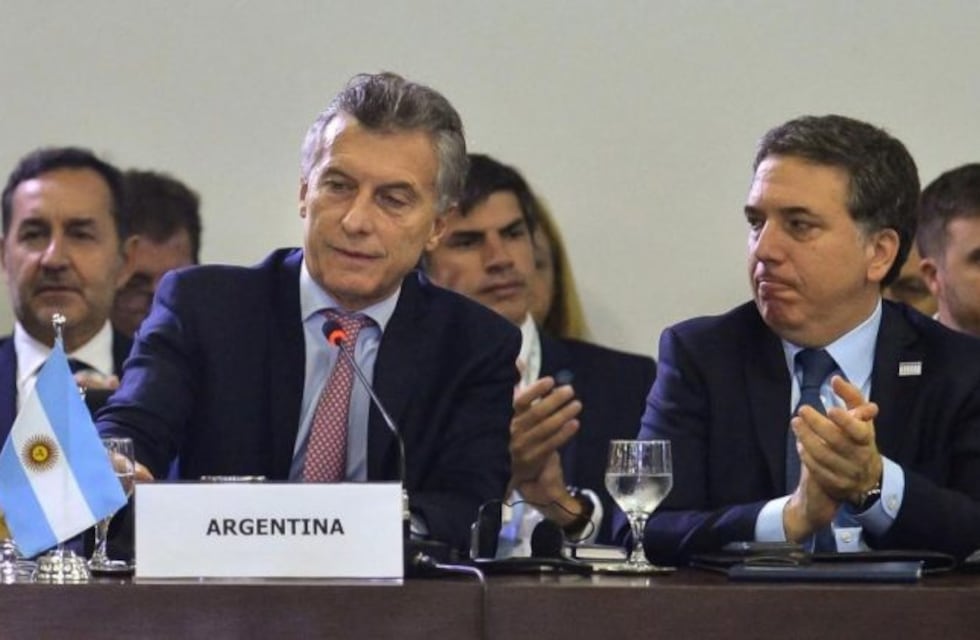 Ajuste: El Gobierno quiere eliminar "el despilfarro de la política"
