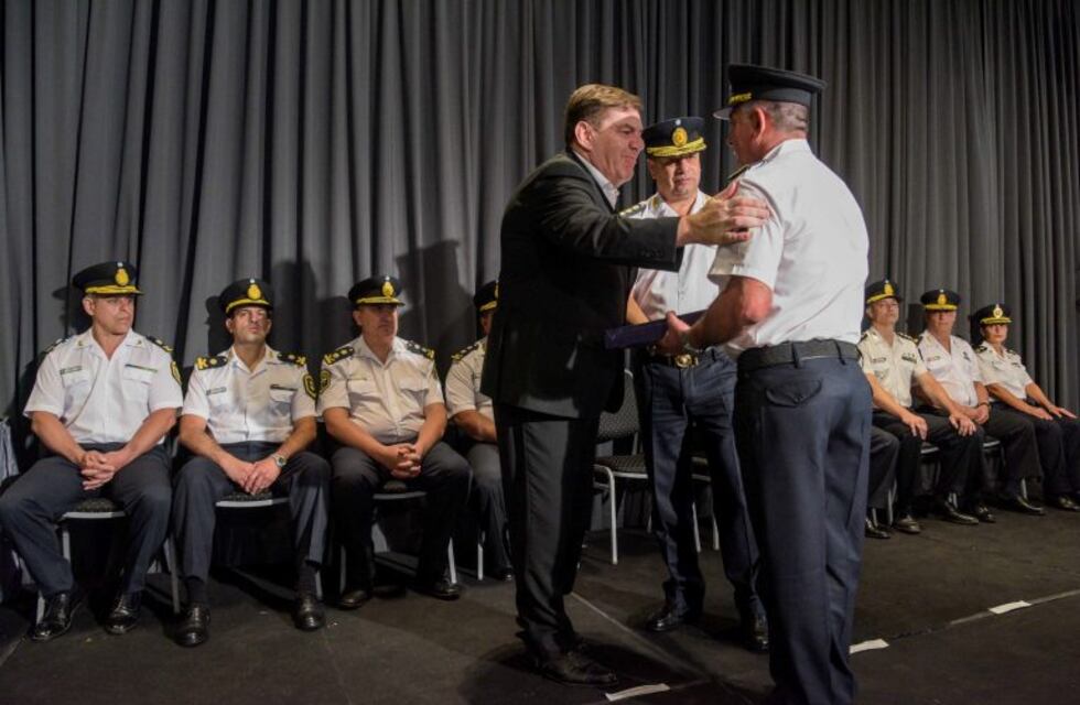El intendente Montenegro participó del acto oficial por el aniversario de la Policía de la Provincia