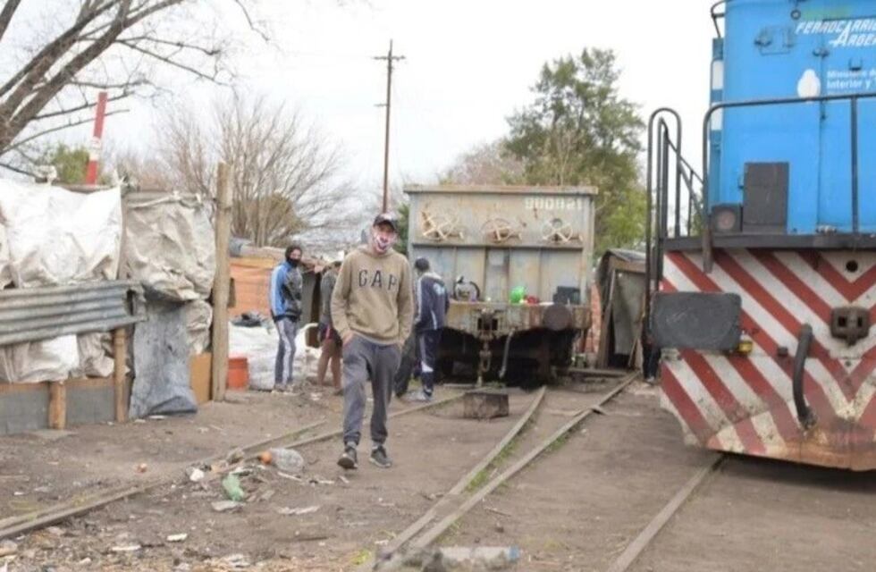 Tren Mitre Tigre: el servicio sigue sin funcionar por un paro por la toma de terrenos
