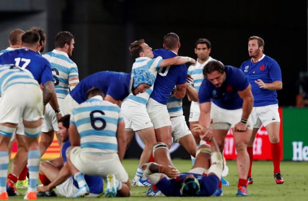 Los Pumas y Francia protagonizaron una confusa pelea al final del partido