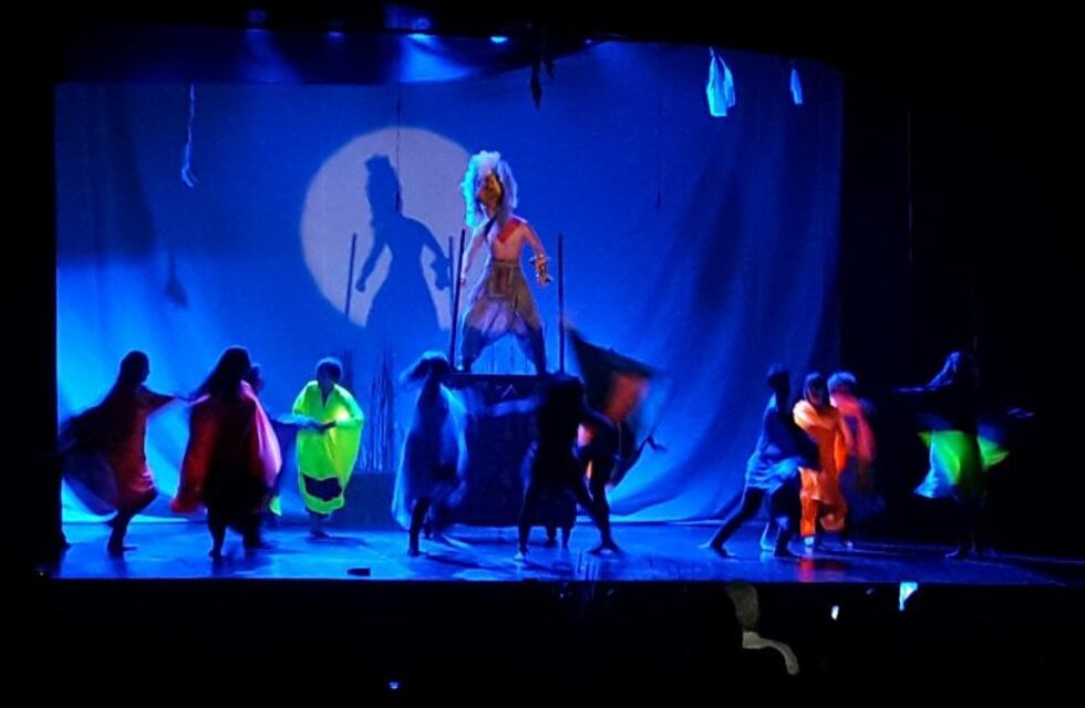 El León rugió con fuerza y conmovió a los espectadores