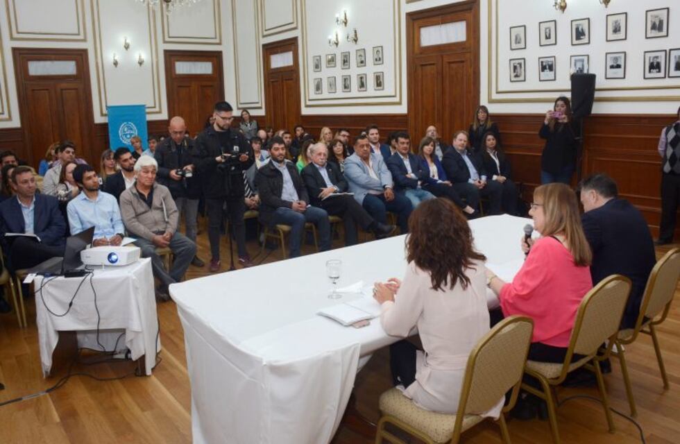 El Gobierno realizó la entrega de créditos