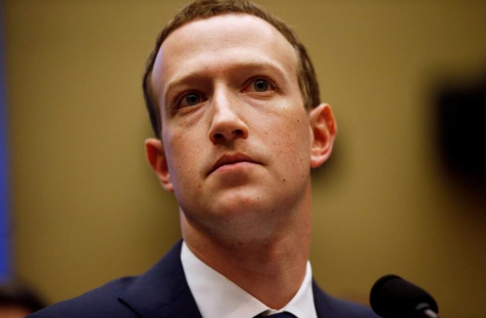 Mark Zuckerberg dijo que si amenazan a Facebook comenzará una "batalla" contra EE.UU.