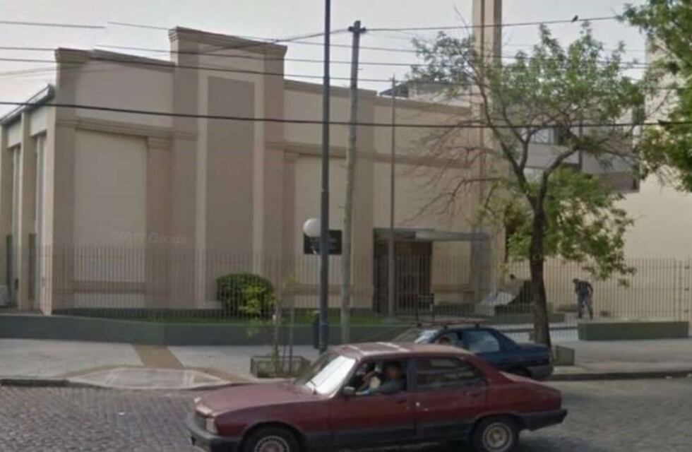 Un cura rompió el secreto de confesión y reveló que un hombre abusaba de su propia hija
