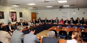 Intendentes de Santa Fe se reunieron con legisladores nacionales por el impacto que tendrán los recortes del presupuesto 2019\u002E