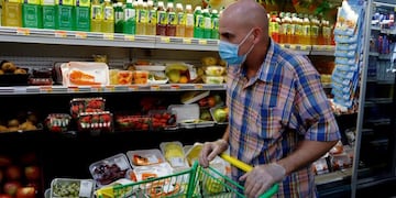 Sostienen que hay elementos en los supermercados y piden prudencia a los compradores\u002E