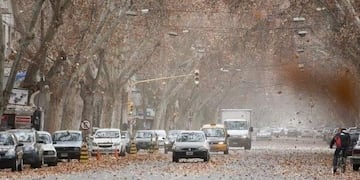 El viernes habrá viento Zonda en el llano de Mendoza\u002E