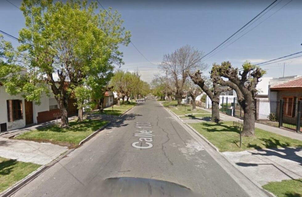 Encontraron muerta a una nena de 3 años en la vereda de su casa en Berisso