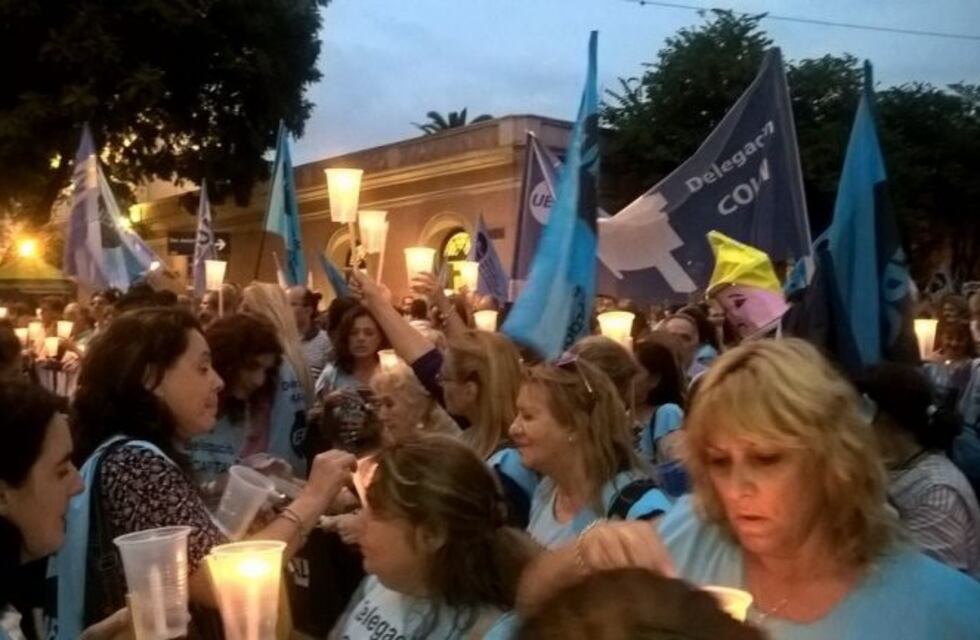 Marcha de las Antorchas de los docentes cordobeses