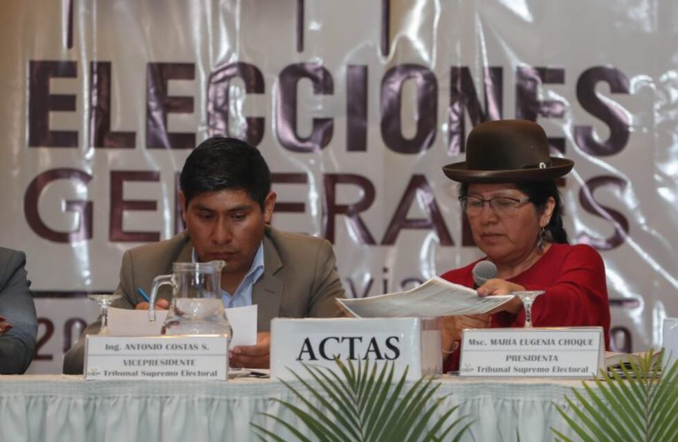 Elecciones en Bolivia: habría segunda vuelta entre Evo Morales y Carlos Mesa