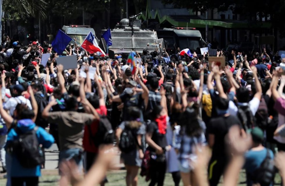 Incidentes en la vuelta de los manifestantes a las calles de Santiago