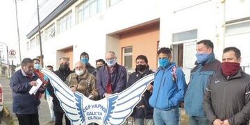 Entregaron porta sueros al Hospital Zonal