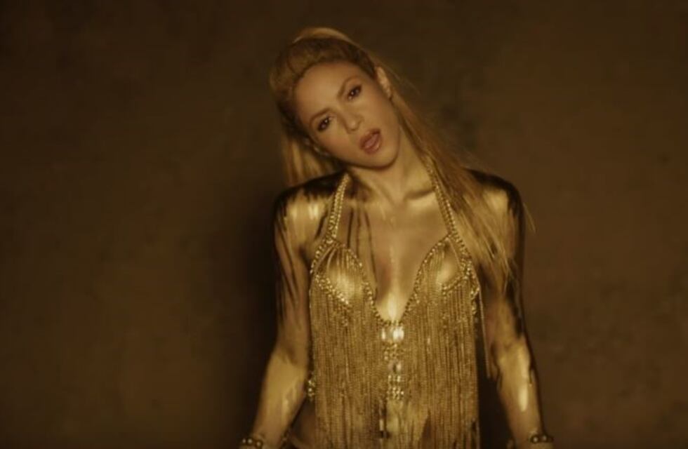 En medio de los rumores de separación, Shakira estrenó "Perro fiel"