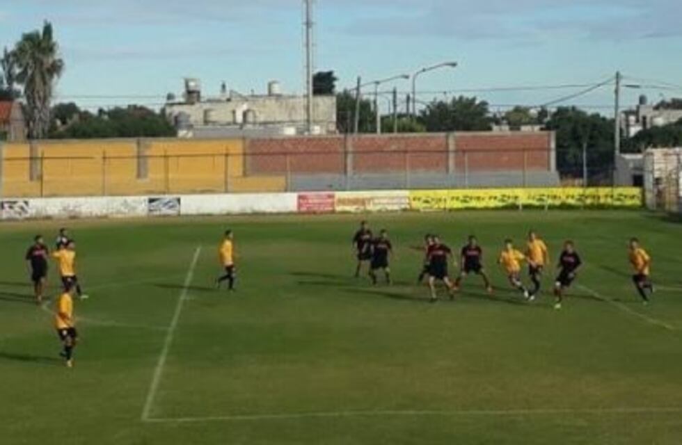 Sporting superó 2 a 0 a Tiro Federal en un amistoso