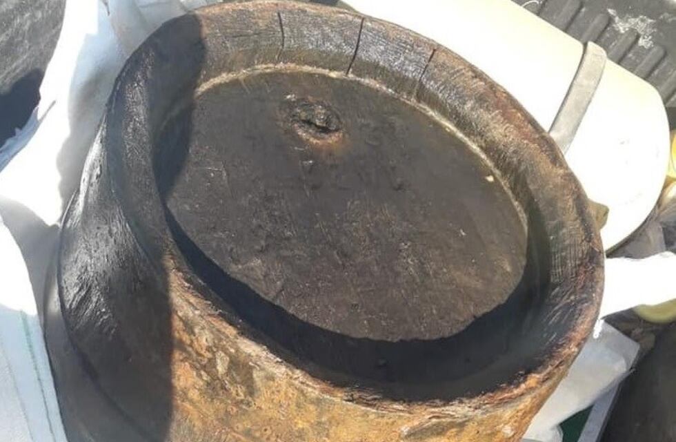 La bajante del Paraná otra vez dejó al descubierto objetos de un naufragio del Siglo XIX